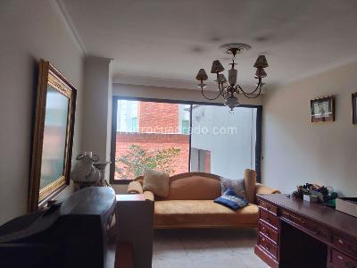Apartamento de 3 alcobas en venta en El Poblado, Medellín, 208 m² · foto 9 de 17