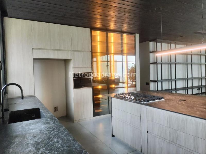 Apartamento Moderno de 2 Alcobas Cerca a Servicios en El Poblado - 7