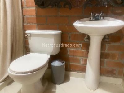 Casa de 5 alcobas en venta en Envigado, Envigado · foto 11 de 15