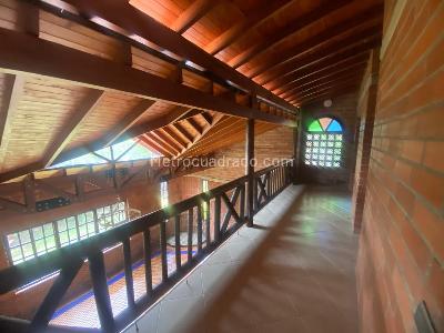 Casa de 5 alcobas en venta en Envigado, Envigado · foto 13 de 15