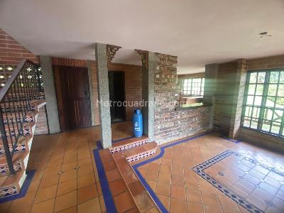 Casa de 5 alcobas en venta en Envigado, Envigado · foto 4 de 15