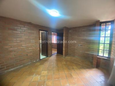 Casa de 5 alcobas en venta en Envigado, Envigado · foto 7 de 15