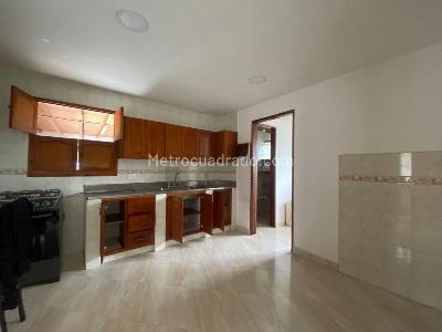 Casa de 4 alcobas en arriendo en Envigado, Envigado, 450 m² · foto 4 de 13