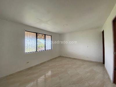 Casa de 4 alcobas en arriendo en Envigado, Envigado, 450 m² · foto 5 de 13