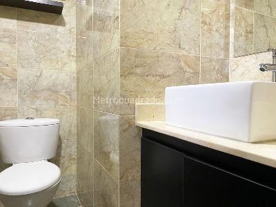Apartamento de 4 alcobas en venta en El Poblado, Medellín, 165 m² · foto 17 de 18