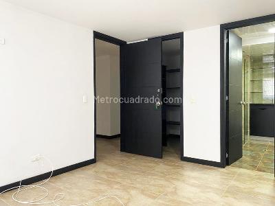 Apartamento de 4 alcobas en venta en El Poblado, Medellín, 165 m² · foto 9 de 18