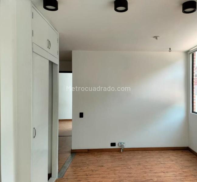 Apartamento de 2 Alcobas Cerca a Vías Principales y Servicios en El Poblado - 7