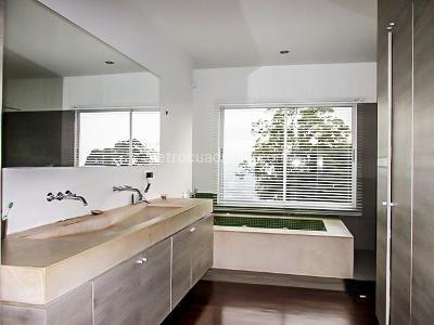 Casa de 4 alcobas en arriendo en Los Balsos No 1, Medellín, 450 m² · foto 16 de 18