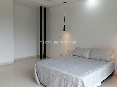 Casa de 4 alcobas en arriendo en Envigado, Envigado, 410 m² · foto 14 de 20