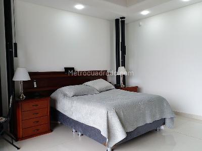 Casa de 4 alcobas en arriendo en Envigado, Envigado, 410 m² · foto 18 de 20