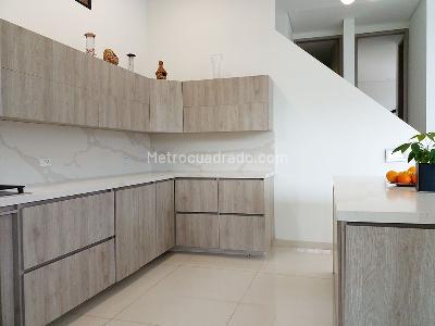 Casa de 4 alcobas en arriendo en Envigado, Envigado, 410 m² · foto 6 de 20