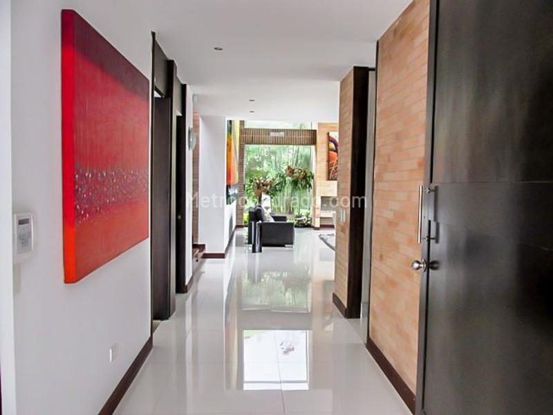 Casa Amoblada de 4 Alcobas en Los Balsos - 6