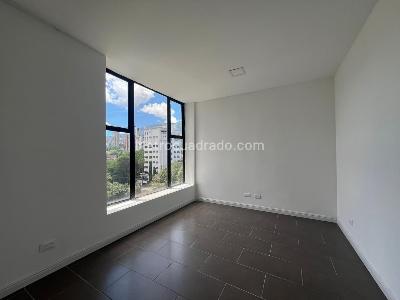 Apartamento de 4 alcobas en venta en El Poblado, Medellín, 310 m² · foto 8 de 18