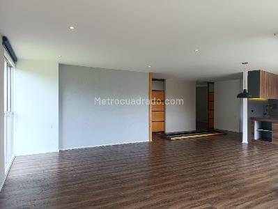 Apartamento de 3 alcobas en venta en El Poblado, Medellín, 170 m² · foto 2 de 20
