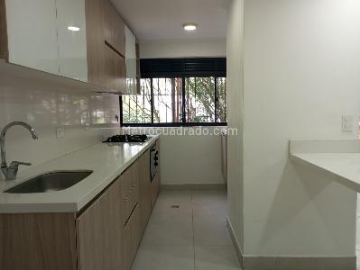 Apartamento de 3 alcobas en arriendo en Manila, Medellín, 98 m² · foto 4 de 11