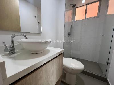 Apartamento de 2 alcobas en arriendo en Envigado, Envigado, 85 m² · foto 10 de 11