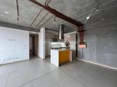 Apartamento de 2 alcobas en arriendo en Envigado, Envigado, 85 m² · foto 3 de 11