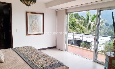 Casa de 4 alcobas en venta en Loma Del Escobero, Envigado, 450 m² · foto 14 de 20