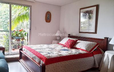 Casa de 4 alcobas en venta en Loma Del Escobero, Envigado, 450 m² · foto 15 de 20