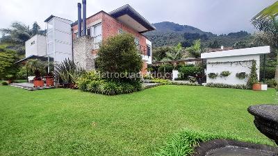 Casa de 4 alcobas en venta en Loma Del Escobero, Envigado, 450 m² · foto 20 de 20
