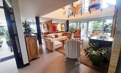 Casa de 4 alcobas en venta en Loma Del Escobero, Envigado, 450 m² · foto 2 de 20