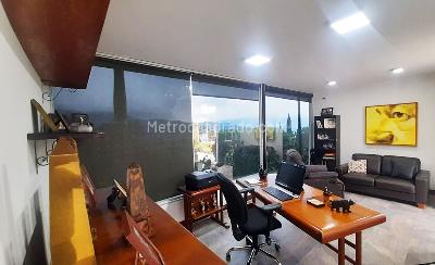 Casa de 4 alcobas en venta en Loma Del Escobero, Envigado, 450 m² · foto 6 de 20