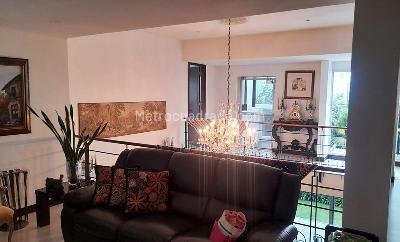 Casa de 4 alcobas en venta en Loma Del Escobero, Envigado, 450 m² · foto 8 de 20