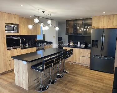Apartamento de 2 alcobas en venta en El Poblado, Medellín, 175 m² · foto 5 de 11