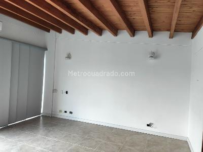 Casa en arriendo en El Poblado, Medellín · foto 13 de 19