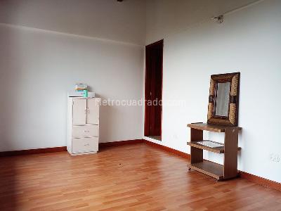 Casa de 5 alcobas en venta en El Chocho, Envigado, 344 m² · foto 10 de 16