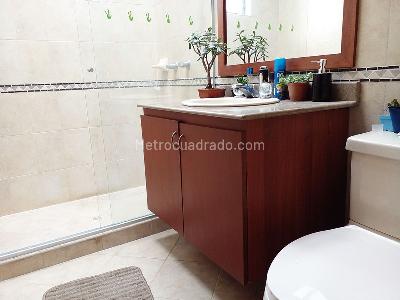 Casa de 5 alcobas en venta en El Chocho, Envigado, 344 m² · foto 13 de 16