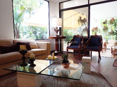 Casa de 3 alcobas en venta en Los Balsos, Medellín, 640 m² · foto 2 de 20
