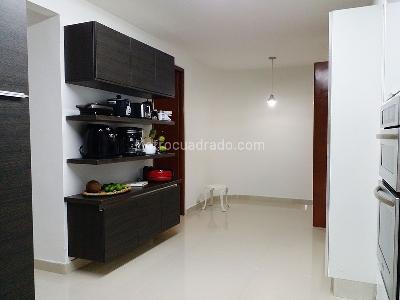 Casa de 3 alcobas en venta en Los Balsos, Medellín, 640 m² · foto 6 de 20