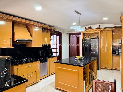 Casa de 4 alcobas en venta en Envigado, Envigado, 560 m² · foto 11 de 20