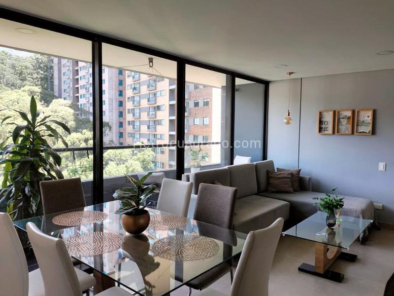 Apartamento Amoblado de 3 Alcobas en El Poblado - 3