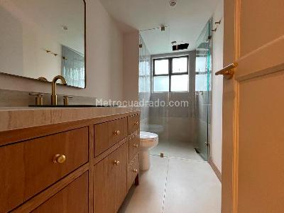Apartamento en venta en El Poblado, Medellín · foto 18 de 20