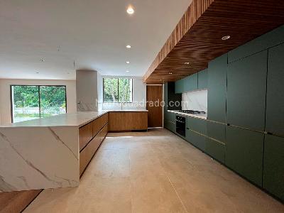 Apartamento en venta en El Poblado, Medellín · foto 7 de 20