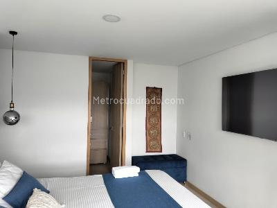 Apartamento de 2 alcobas en arriendo en El Poblado, Medellín, 90 m² · foto 11 de 17