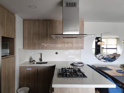 Apartamento de 2 alcobas en arriendo en El Poblado, Medellín, 90 m² · foto 6 de 17