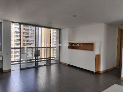Apartamento en arriendo en Lalinde, Medellín · foto 3 de 20