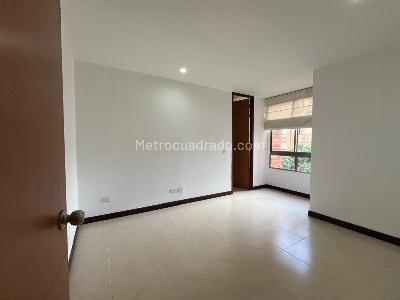 Apartamento de 3 alcobas en arriendo en El Poblado, Medellín, 135 m² · foto 12 de 18