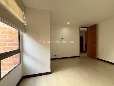 Apartamento de 3 alcobas en arriendo en El Poblado, Medellín, 135 m² · foto 13 de 18