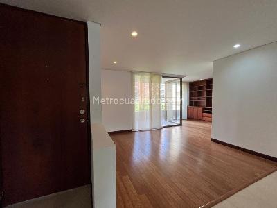 Apartamento de 3 alcobas en arriendo en El Poblado, Medellín, 135 m² · foto 3 de 18