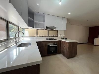 Apartamento de 3 alcobas en arriendo en El Poblado, Medellín, 135 m² · foto 7 de 18