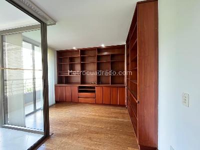 Apartamento de 3 alcobas en arriendo en El Poblado, Medellín, 135 m² · foto 9 de 18
