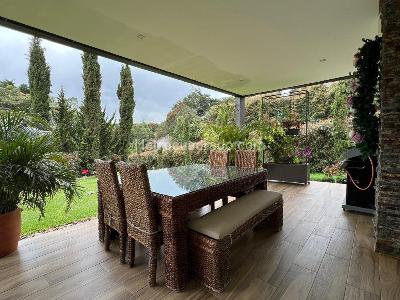 Casa de 4 alcobas en venta en Envigado, Envigado, 450 m² · foto 18 de 20