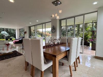 Casa de 4 alcobas en venta en Envigado, Envigado, 450 m² · foto 4 de 20