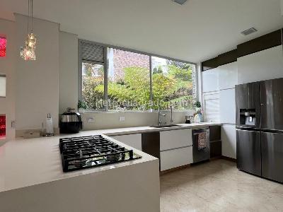 Casa de 4 alcobas en venta en Envigado, Envigado, 450 m² · foto 6 de 20