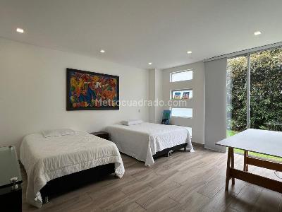 Casa de 4 alcobas en venta en Envigado, Envigado, 450 m² · foto 9 de 20