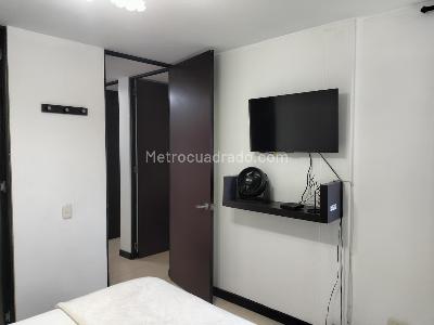 Apartamento de 3 alcobas en arriendo en El Poblado, Medellín, 90 m² · foto 10 de 19